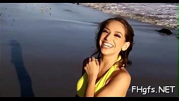 Glamor Brunette Floozy Sara Gets A Penis XVIDEOS