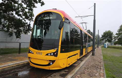 Kiedy w końcu nowe tramwaje dla Warszawy Będzie też zajezdnia