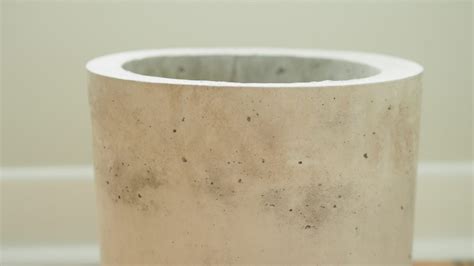 DIY Large Round Concrete Planter | DIY Montreal