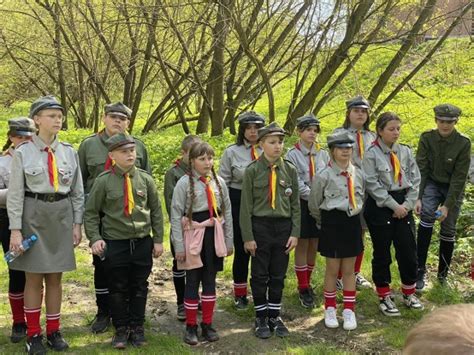 Pierwsza Gra Miejska W Dzia Oszycach Harcerze I Zuchy Spotkali Si Z