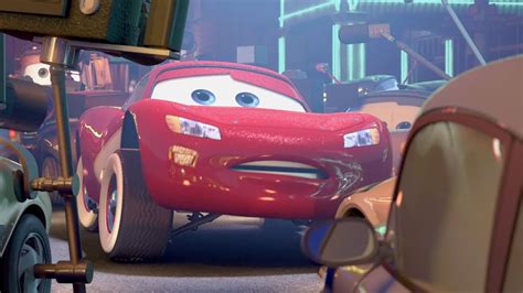 Молния Маквин покидает Радиатор Спринг - "Тачки" отрывок из фильма ...