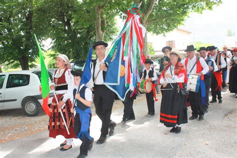 A Notre Dame De Myans Le P Lerinage Des Portugais