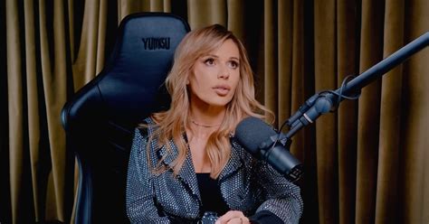 Doda nosi bikini do góry nogami i tłumaczy się z wyglądu swojej twarzy