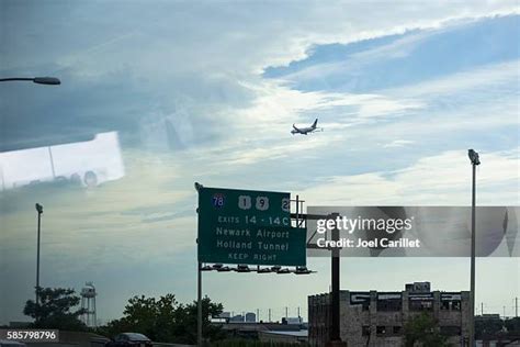 729 United Airlines Newark Airport Stock Photos, High-Res Pictures, and ...