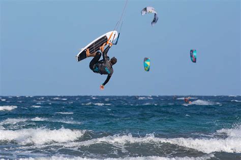 Corsi E Lezioni Kitesurf Strapless Per Principianti Intermedi Ed Esperti