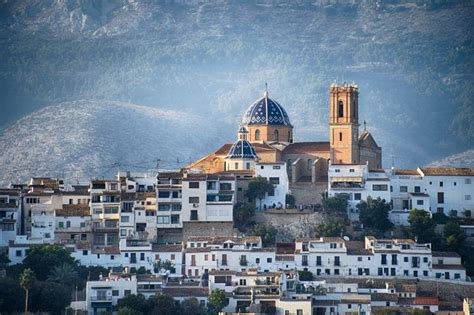 Arquitectura Y Encanto Del Casco Antiguo De Altea