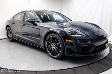 Buy new Porsche Panamera 4 at Manhattan Motorcars