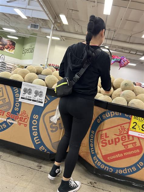 Sporty Latina Booty Spandex Leggings Yoga Pants Forum