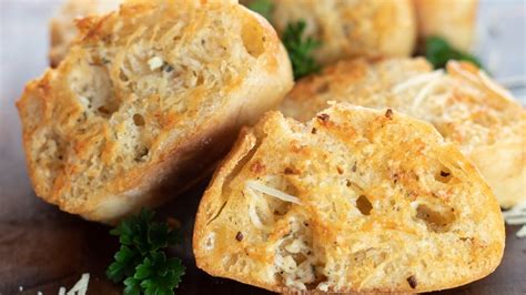 Best 10 Minute Air Fryer Garlic Bread How To Make The Best Bake It