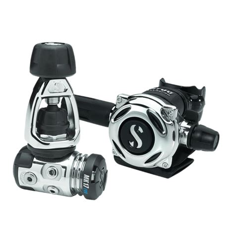 10 Best Scuba Regulator Reviewed For 2025 [Includes Buying Guide]