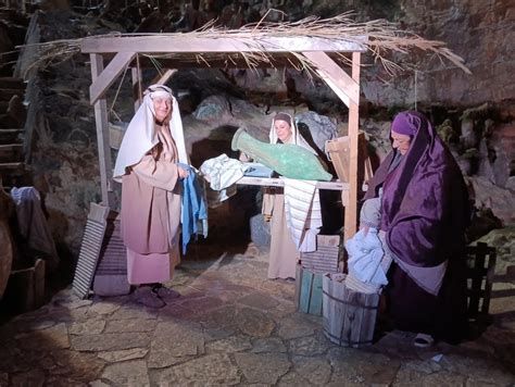 Il Presepe Vivente A Metri Di Profondit Spettacolo Nelle Grotte Di