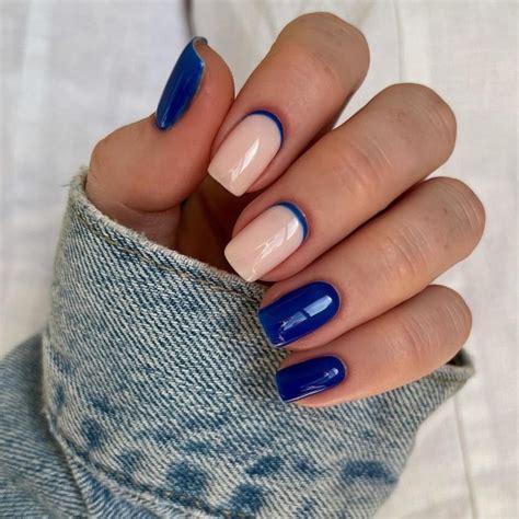 Thin French Tip Nails