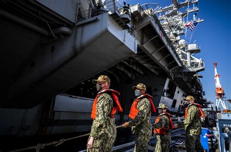 Dvids Images Uss Ronald Reagan Cvn Returns To Yokosuka Japan