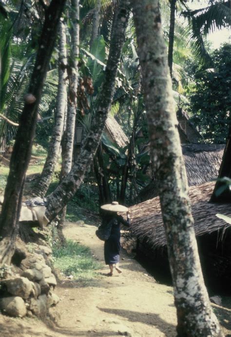 Cultural History In Focus | “The Symbolism of Baduy Adat Clothing: On ...