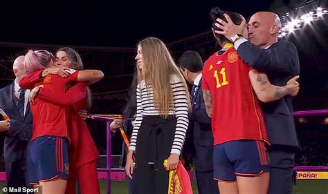 Spanish Fa President Luis Rubiales Hit With S Xual Assault Probe For