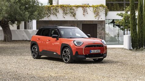 The New Mini Aceman Is A Stylish Electric Crossover With An Adorable