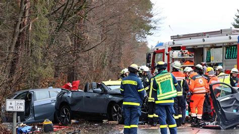 Garching An Der Alz Schwerer Unfall Auf B299 Wohl Mehrere