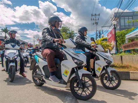 Kendaraan Listrik Mampu Kurangi Emisi Karbon Hingga Separuh PLN Terus