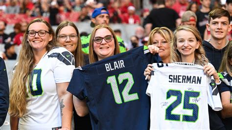 PHOTOS: 12s Invade State Farm Stadium For Week 9 In Arizona