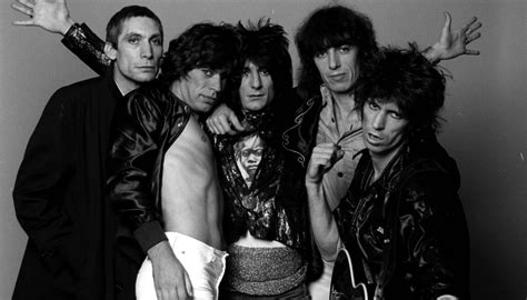 Vai Aos Shows Conheça História De The Rolling Stones Em Documentário Impactante Harpers