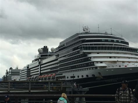 Nieuw Amsterdam Cruise Review by kagarrison - July 15, 2017