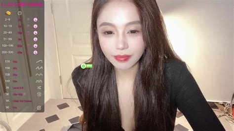 Yue Fully Nude Stripping On Cam For Online Porn Video Show Ssexy Net