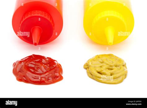 Food Aliment Object Condiment Hot Mustard Bottle Sauce Greasy Squirt Plastic Stock Photo Alamy