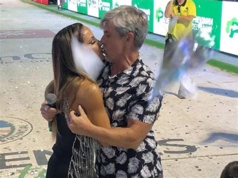 El Chato Prada le propuso casamiento en público a Lourdes Sánchez y