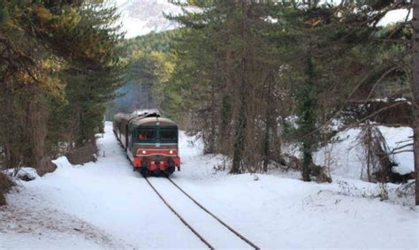 Treno Storico Sulmona Roccaraso Per Visitare I Mercatini Di Natale 2015