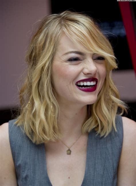 Emma Stone Studio City Posing Hot Babe Celebrity Beautiful High