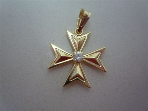 18kt 18ct Yellow Gold Malta Jewellery Maltese Cross Pendant Etsy