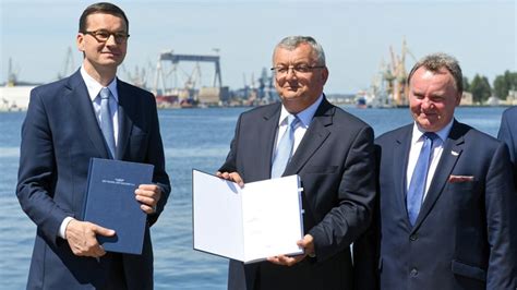 Morawiecki Nowa Infrastruktura Kolejowa Uczyni Z Port W Tr Jmiasta Hub