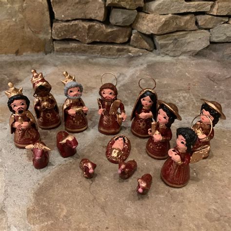 Mexican Nativity Set - Hand Crafted Clay Nativities Chico | MexDecor