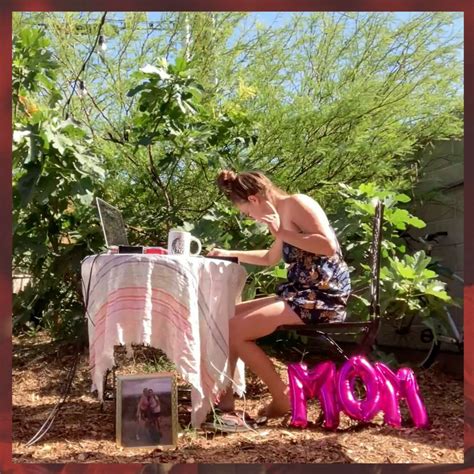 Meet Erica Lynne - CanvasRebel Magazine