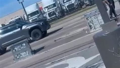 Big Amounts of Cash Just Laying on North Texas Streets [VIDEO]