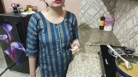 Stepmother Tempts Her Stepson For The Hard Core Shagging In The Horny Kitchen In Hindi