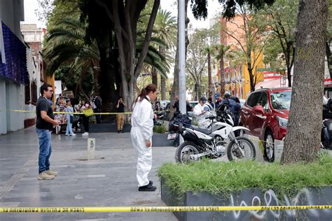 Muere Hombre En V A P Blica Sobre La Avenida Ju Rez