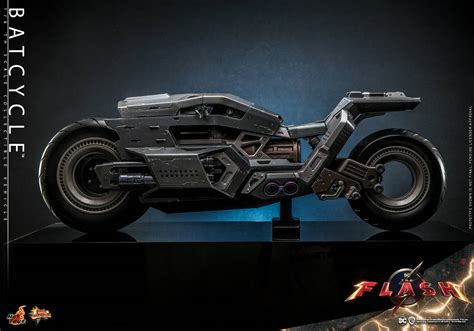 Batcycle Hot Toys Mms The Flash Th Scale Collectible Vehicle