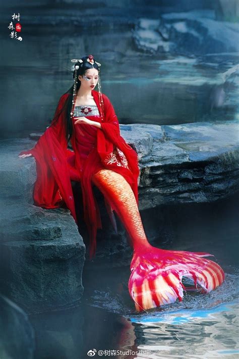 Stunning Asian Mermaid Artist Photagrapher Model Unknown Mermaid Pose