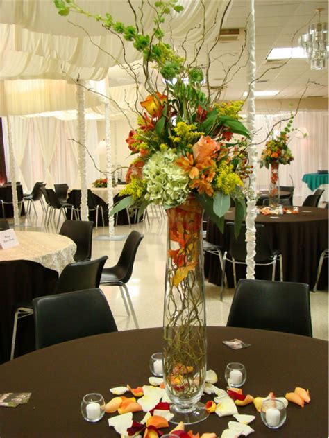 Best Wedding Planing: Wedding Flower Centerpieces Ideas 2011 | Flower ...