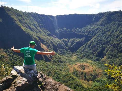 San Salvador volcano and historic downtown of San Salvador. | GetYourGuide