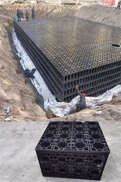 A Large Pile Of Steel Grates Sitting On Top Of A Dirt Field Next To People