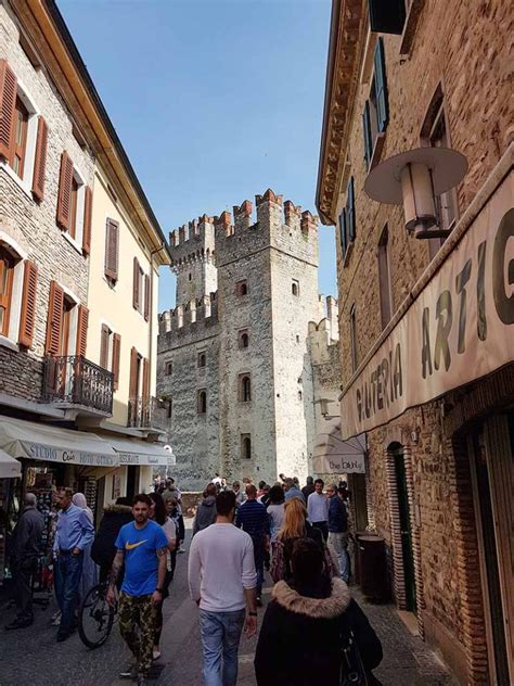 Cosa Vedere A Sirmione In Un Giorno Il Castello Scaligero E Vojagon