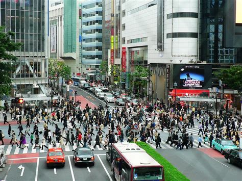 Tokyo’s Iconic Shibuya Crossing | Amusing Planet