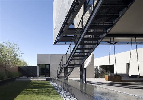 Modern desert house designed for enjoyable desert living - Architecture ...