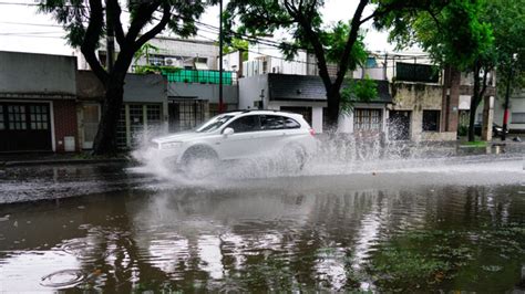 Tras las lluvias el otoño cuándo se irán las tormentas de Rosario