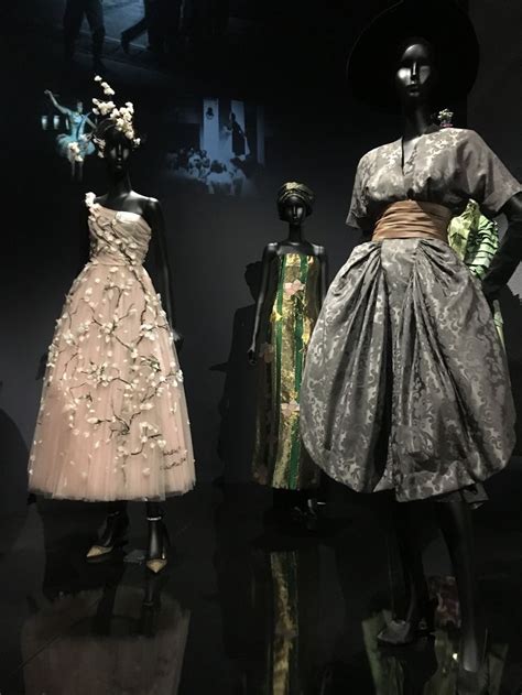 Pin By Ellie On Christian Dior Exhibition Fashion 50s Inspired