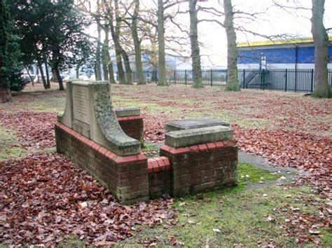 Memorial In Disused Cemetery © Evelyn Simak Cc By Sa 2 0 Geograph