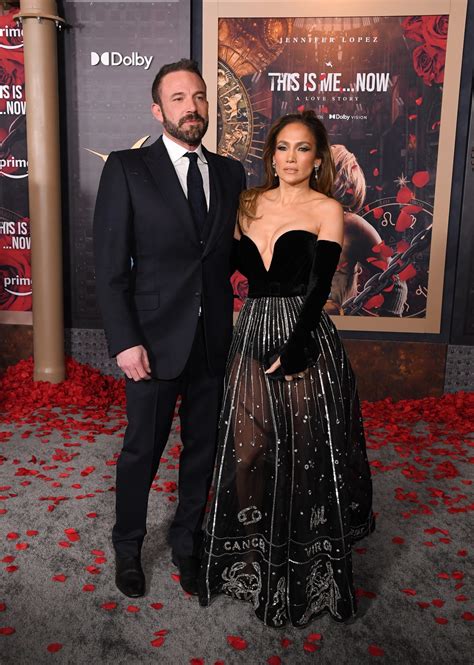 Jennifer Lopez cozies up to Ben Affleck at premiere of her new film ...