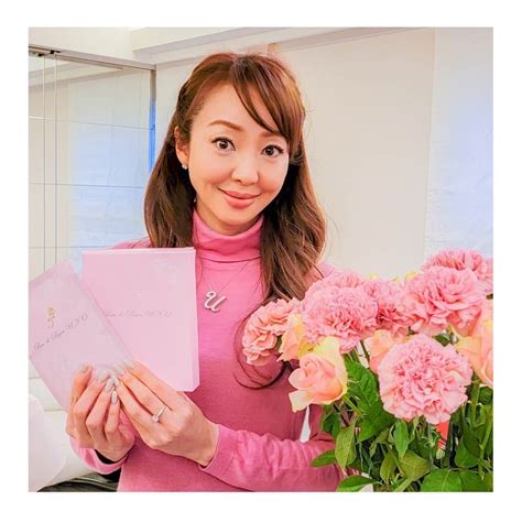 神田うのさんのインスタグラム写真 神田うのinstagram「皆様〜💕 いよいよ本日からスキンケア4品目となる 「美容フェイシャル